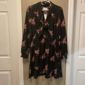 NWT LOFT OUTLET DRESS